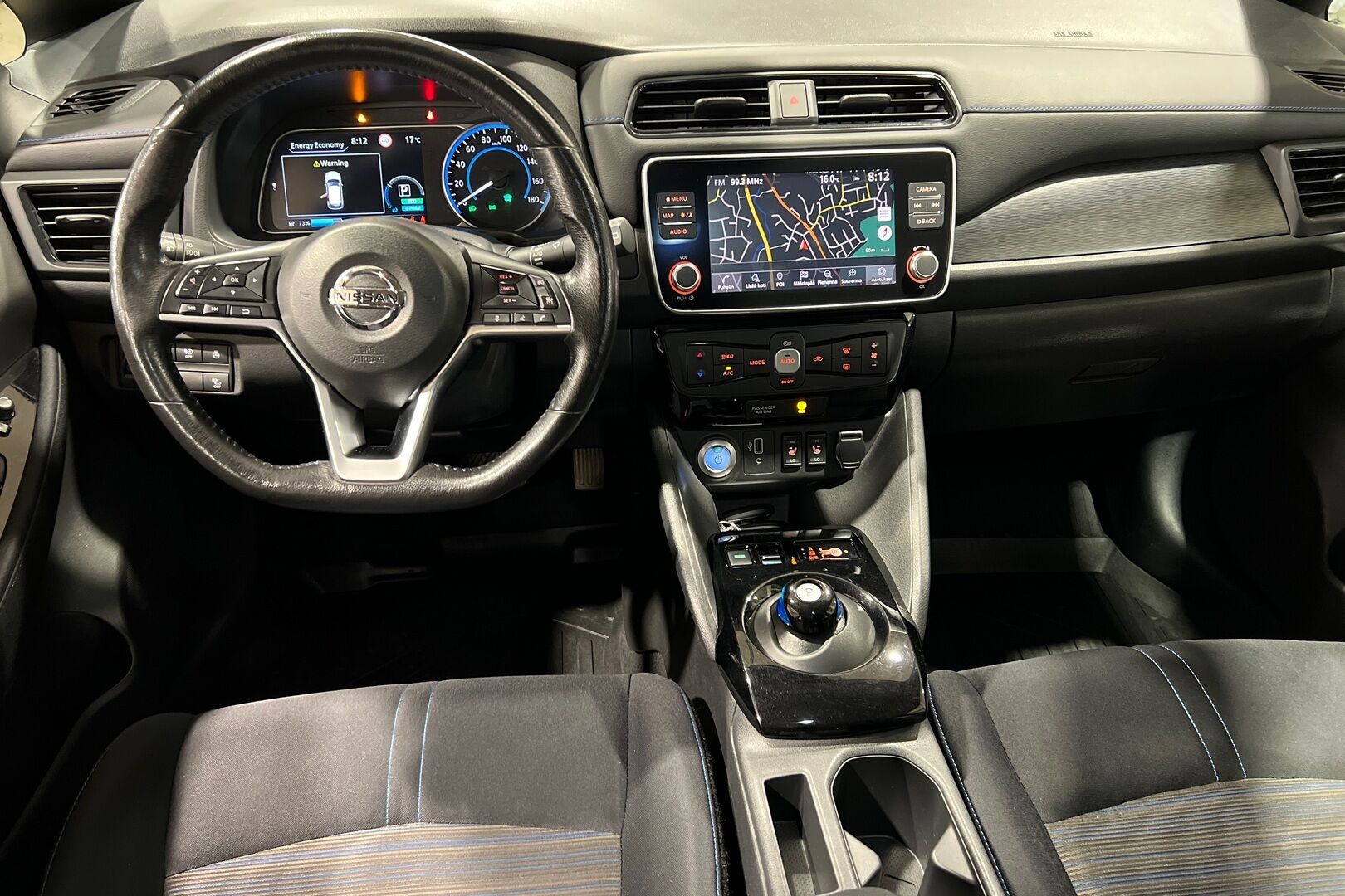 NISSAN LEAF iso kuva 8