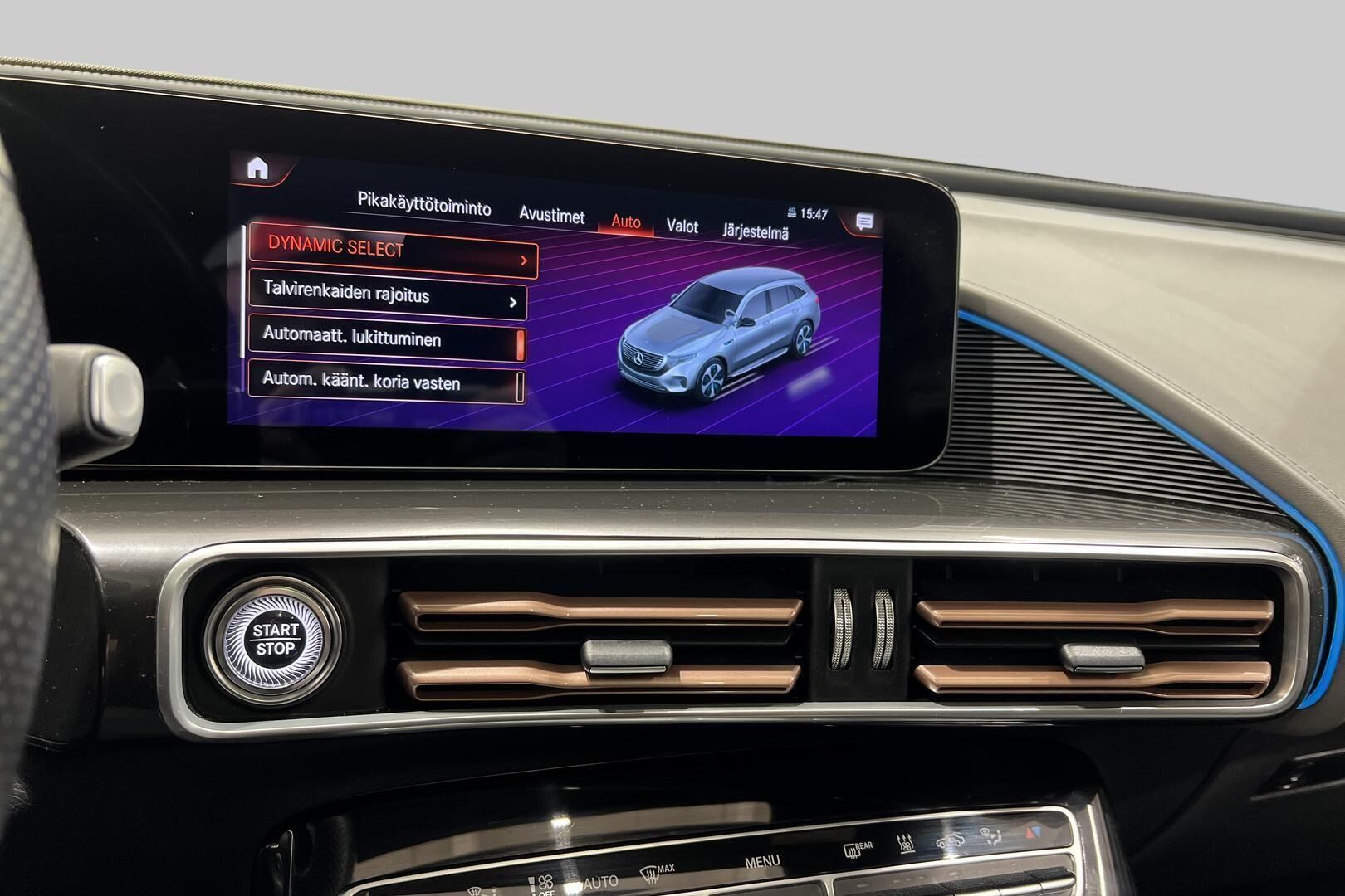 Mercedes-Benz EQC iso kuva 22
