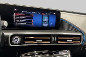 Mercedes-Benz EQC esikatselu 24