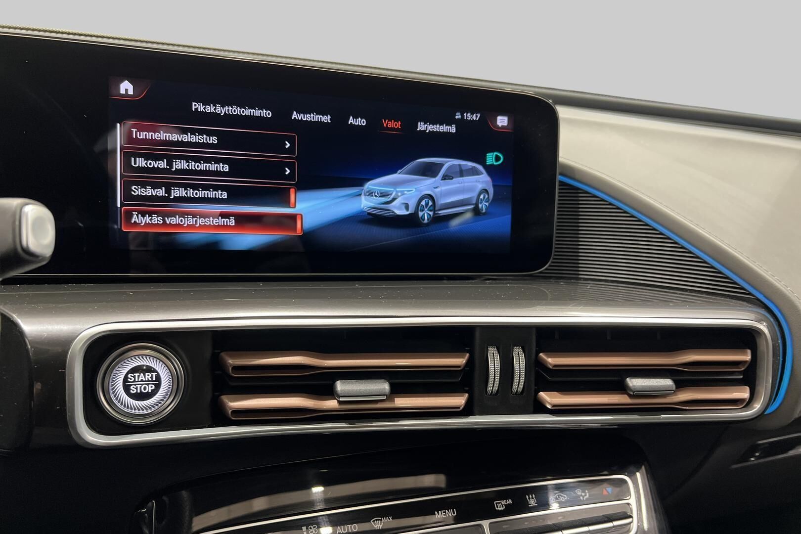 Mercedes-Benz EQC iso kuva 25