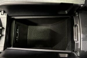 Mercedes-Benz EQC esikatselu 27