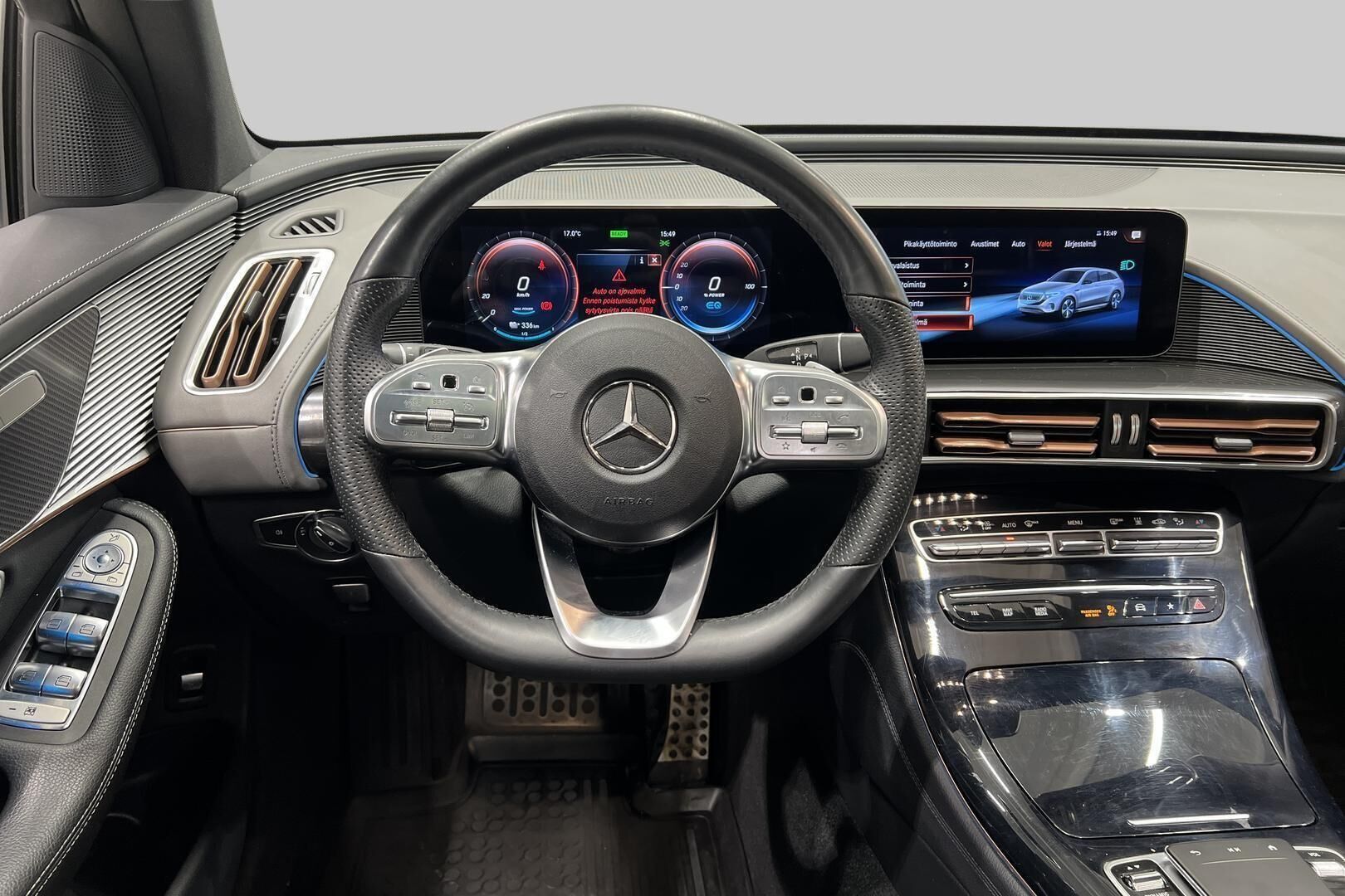 Mercedes-Benz EQC iso kuva 32