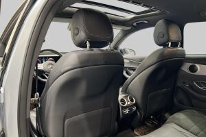 Mercedes-Benz EQC esikatselu 35