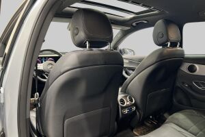 Mercedes-Benz EQC esikatselu 33