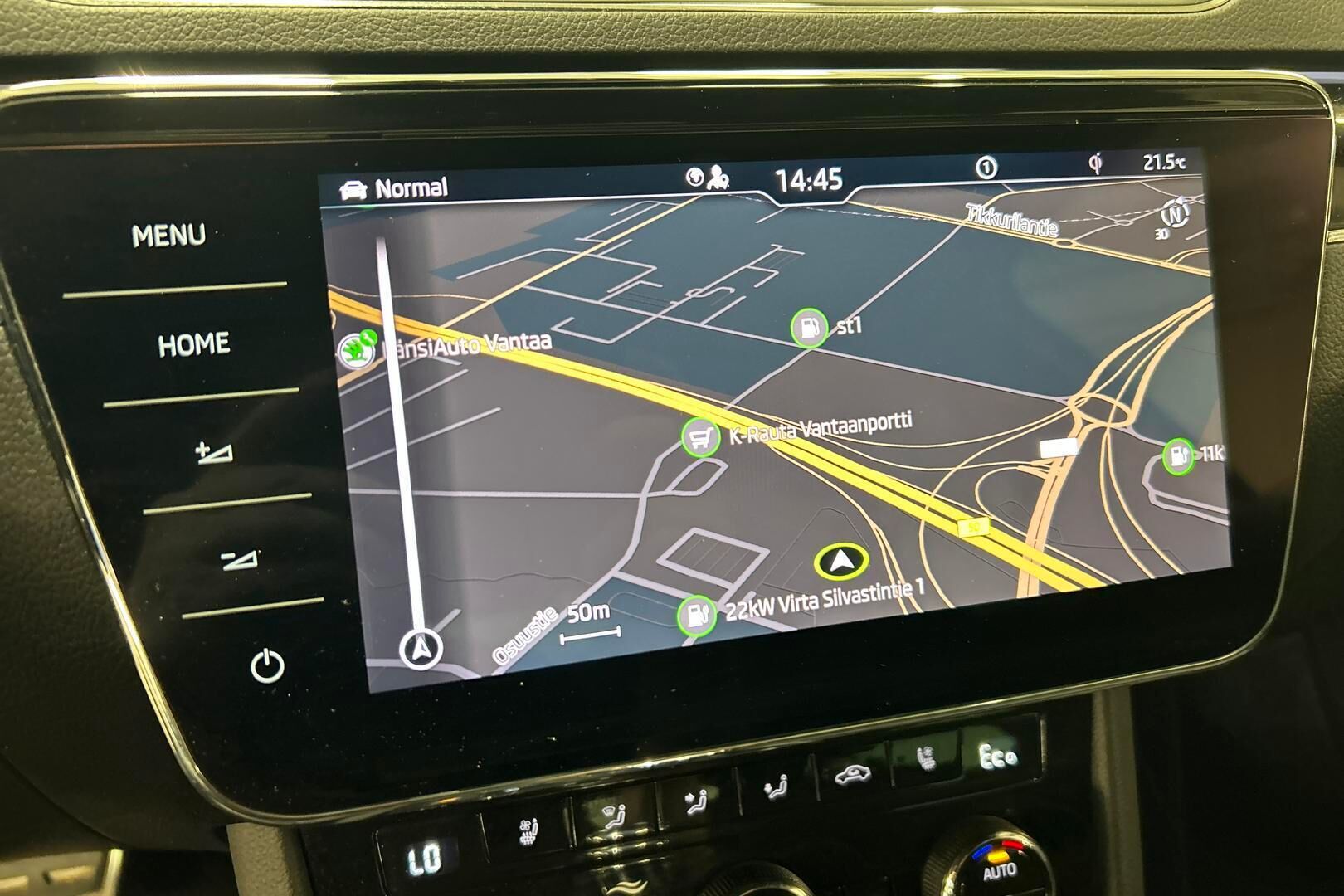 Skoda Superb iso kuva 21
