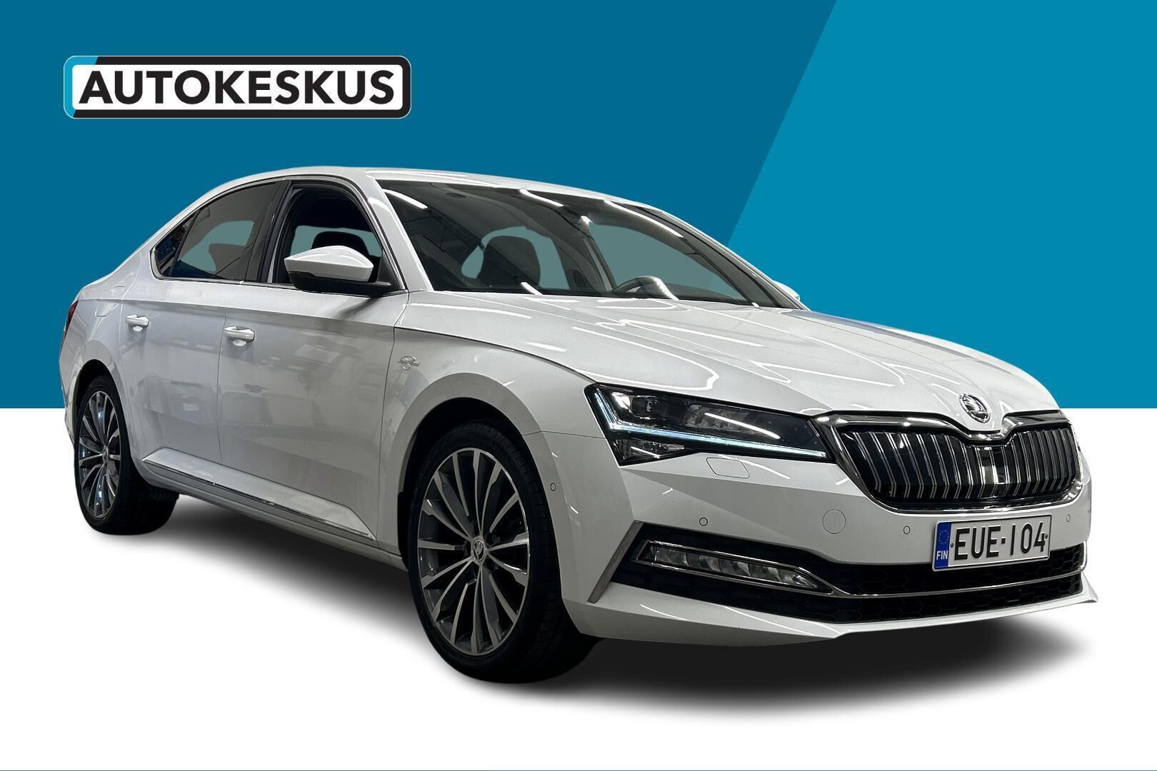 Skoda Superb iso kuva 3