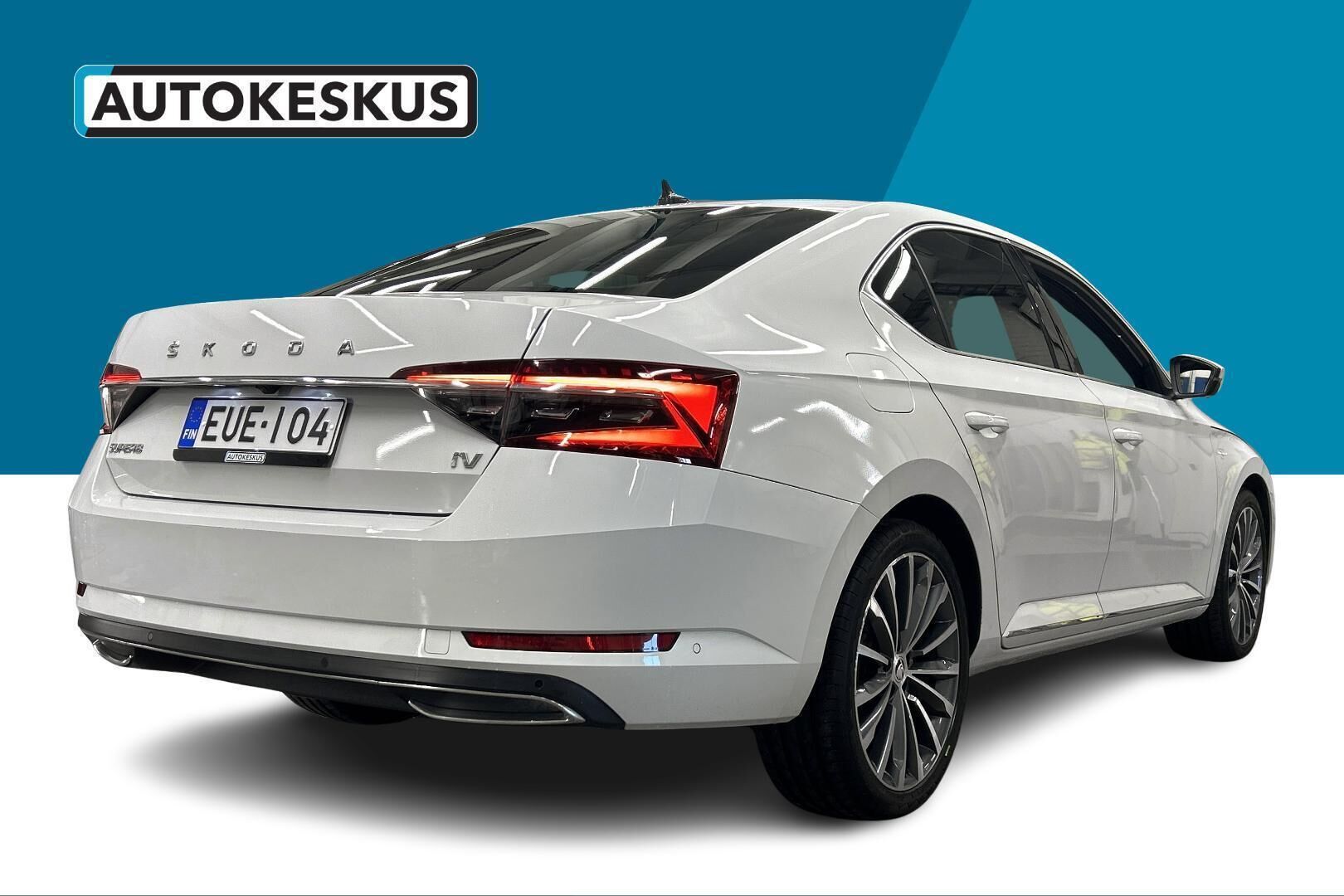 Skoda Superb iso kuva 5