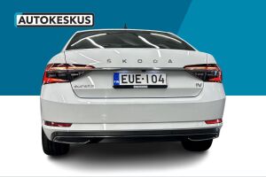 Skoda Superb esikatselu 6