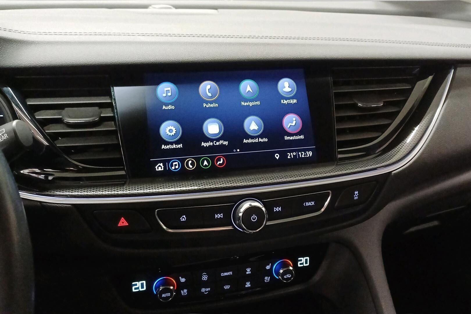 Opel Insignia iso kuva 16