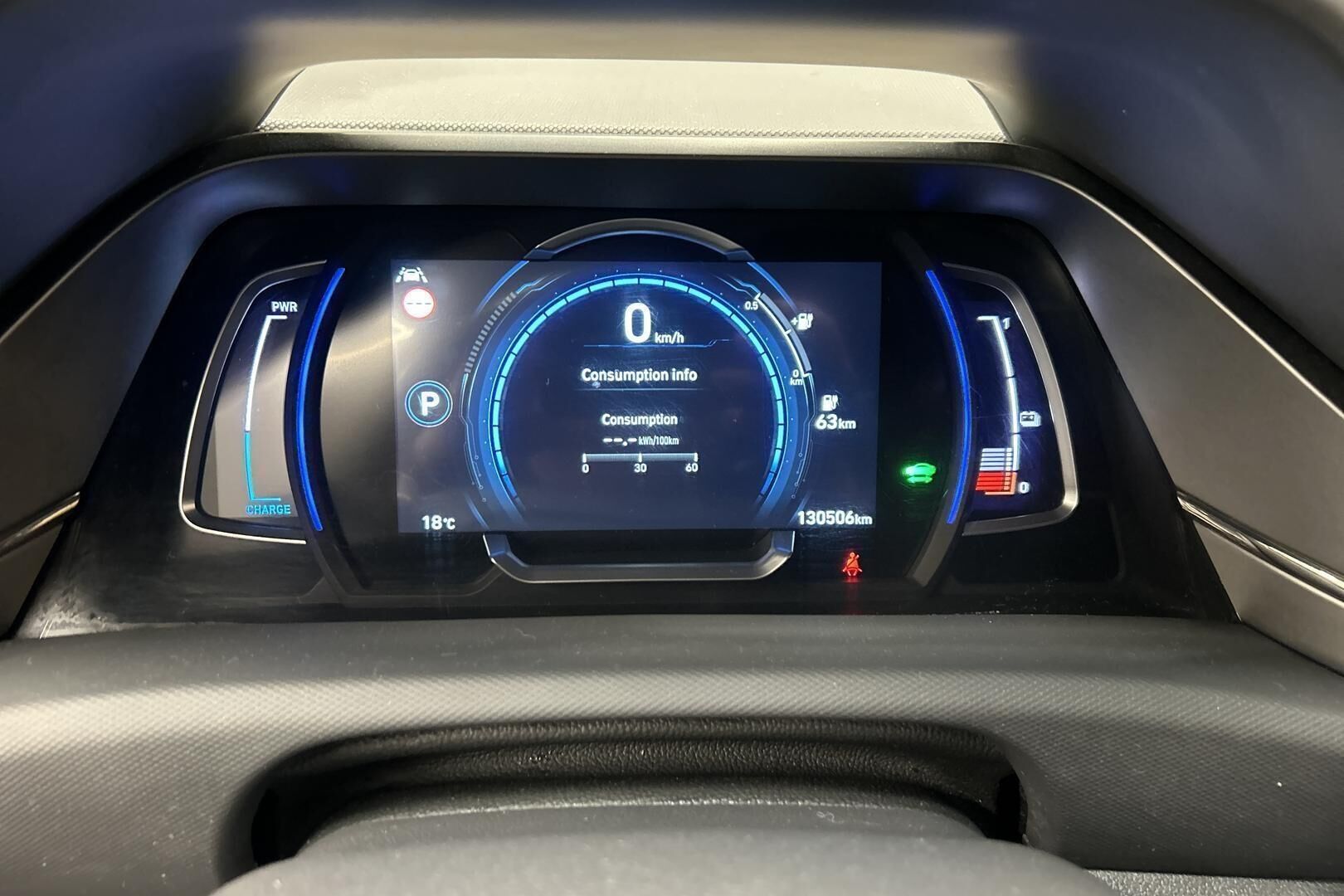 Hyundai IONIQ electric iso kuva 13