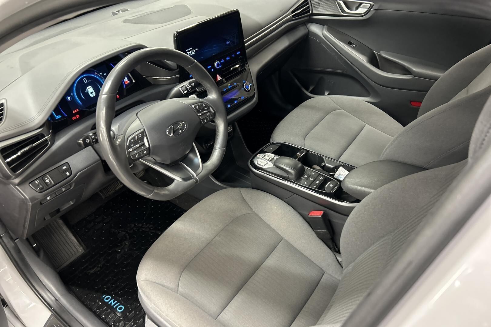 Hyundai IONIQ electric iso kuva 8