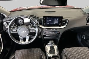 KIA XCeed esikatselu 10