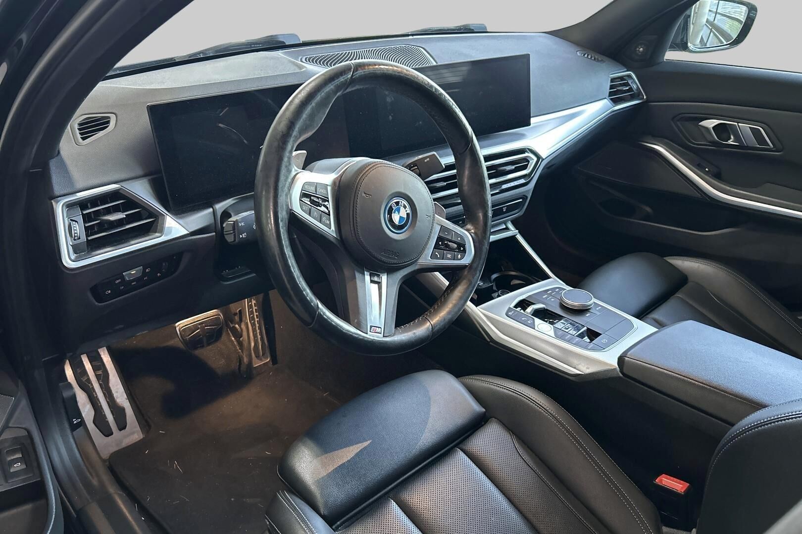 BMW 3-sarja iso kuva 2