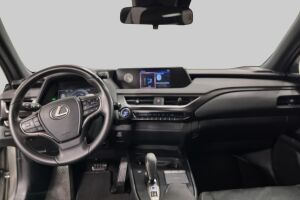 Lexus UX esikatselu 6