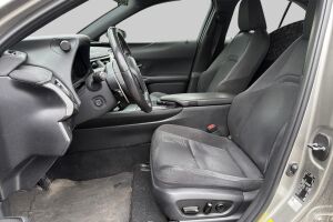 Lexus UX esikatselu 4