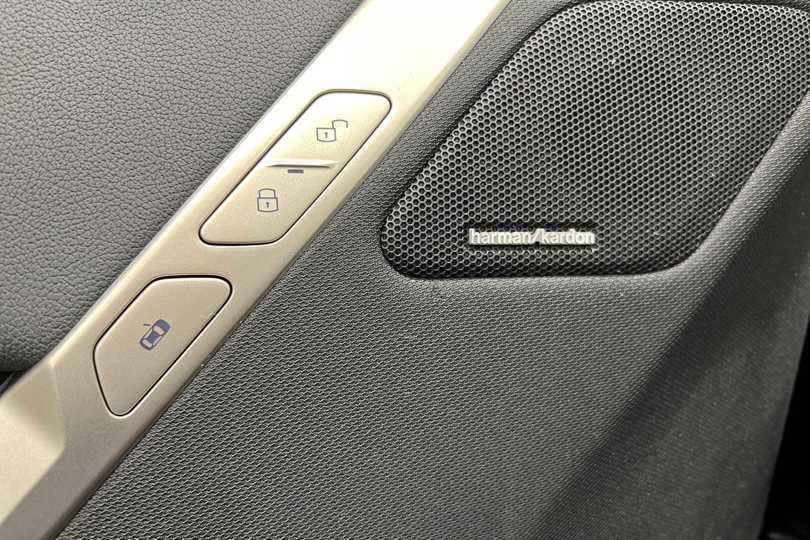 BMW iX iso kuva 29