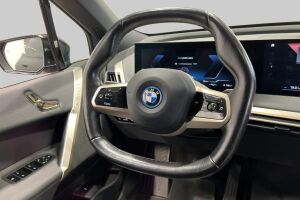 BMW iX esikatselu 37