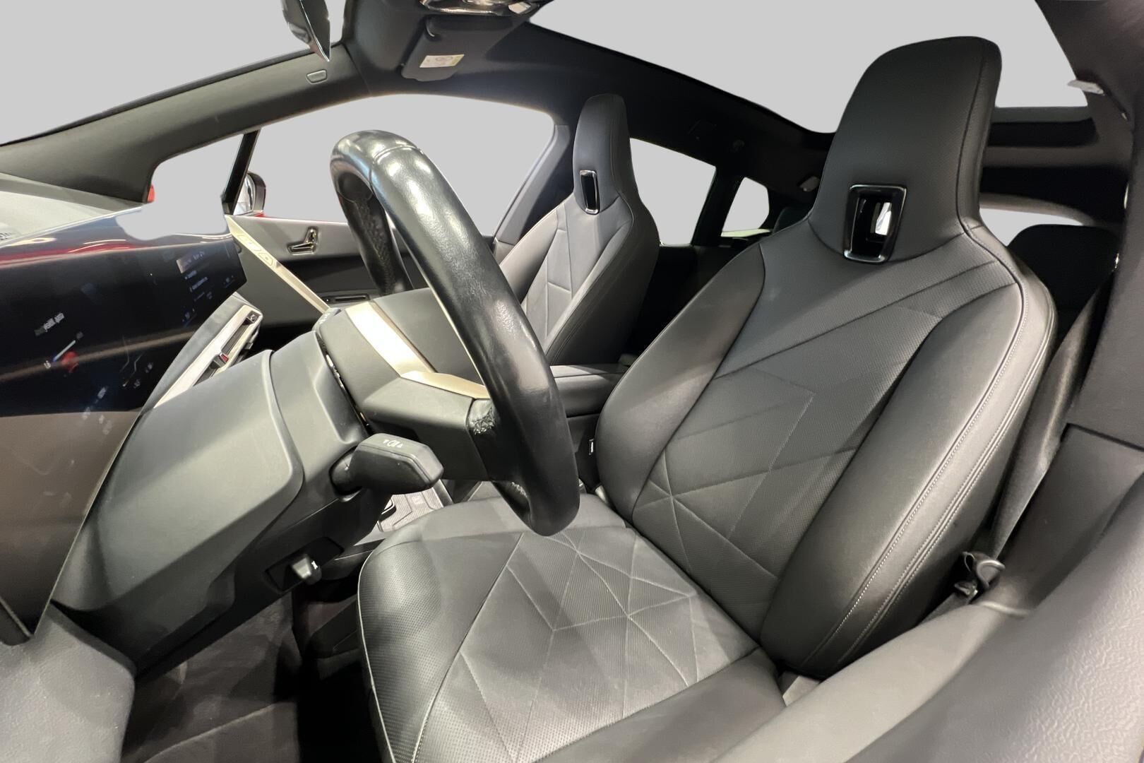 BMW iX iso kuva 44