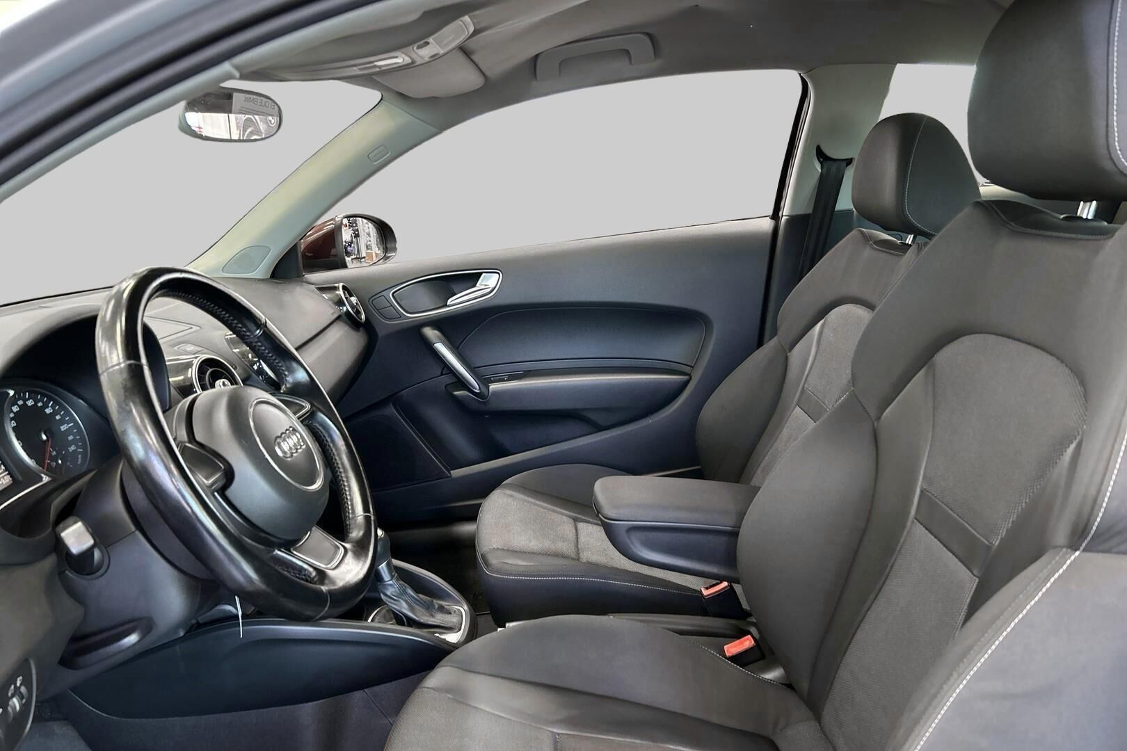 Audi A1 iso kuva 9