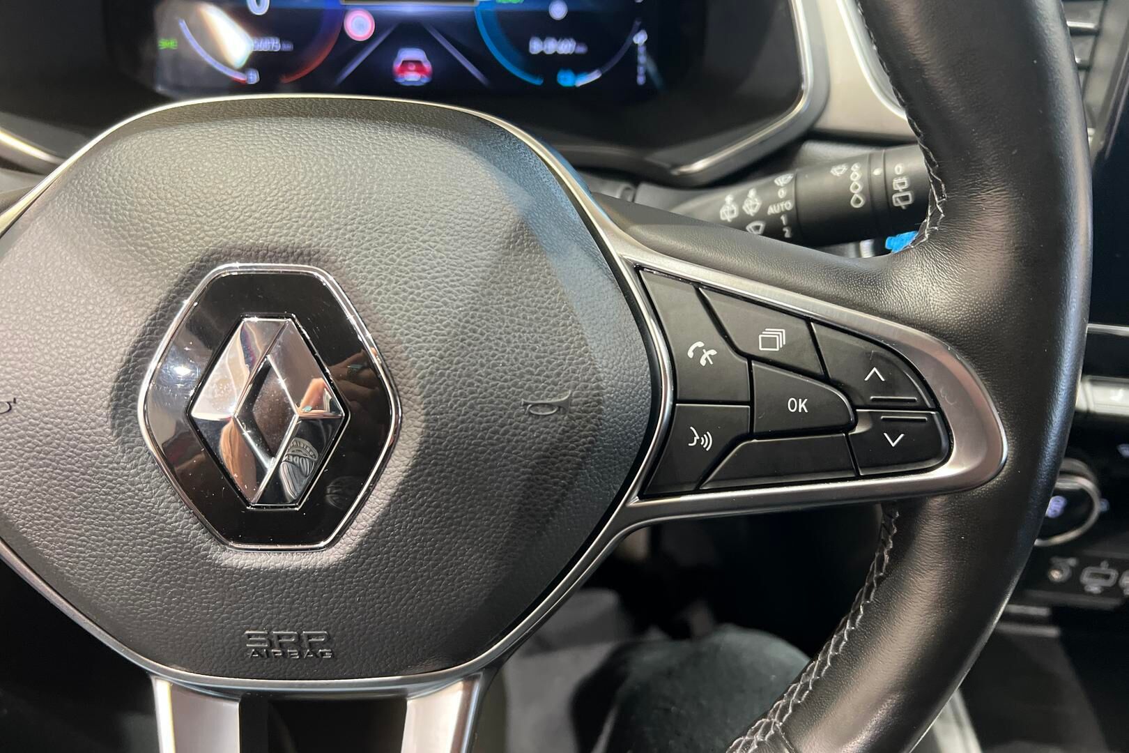 Renault Captur iso kuva 25