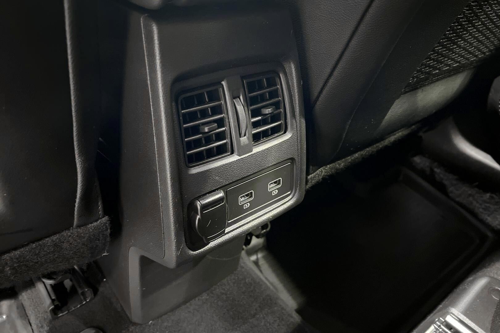 Renault Captur iso kuva 29