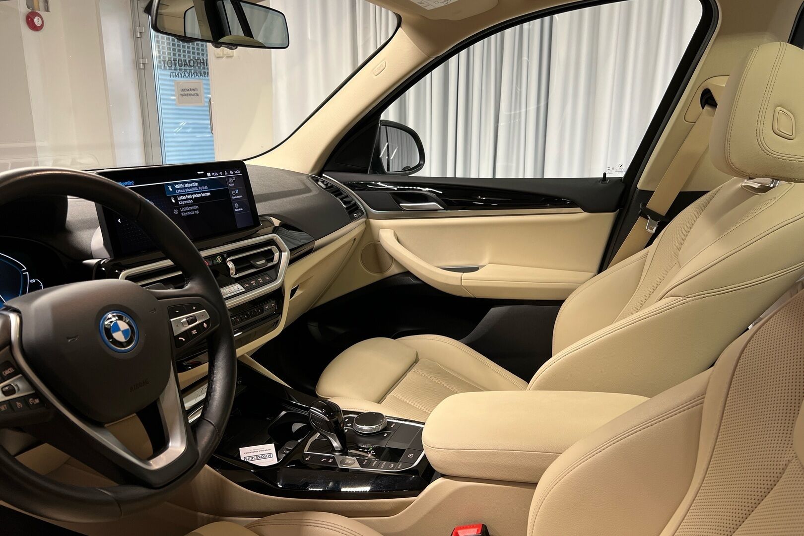 BMW X3 iso kuva 13