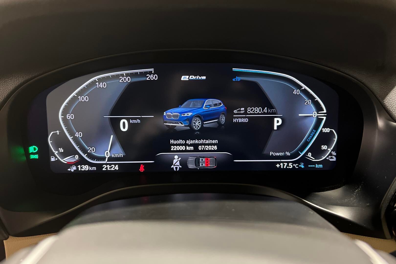 BMW X3 iso kuva 2