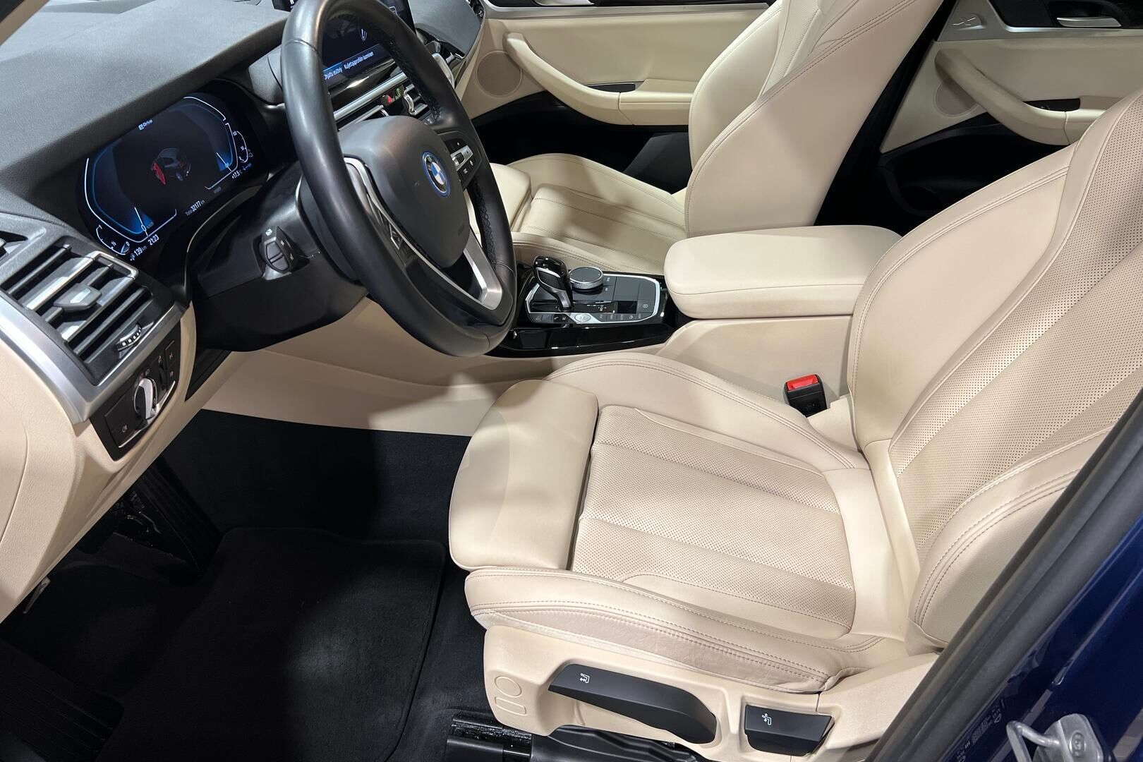 BMW X3 iso kuva 12