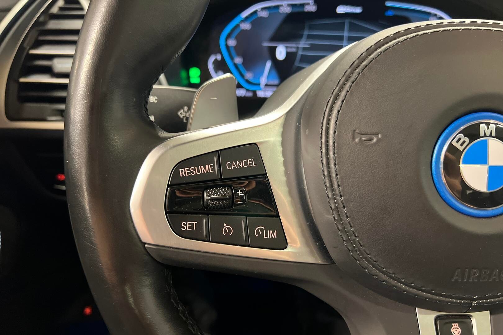 BMW X3 iso kuva 9