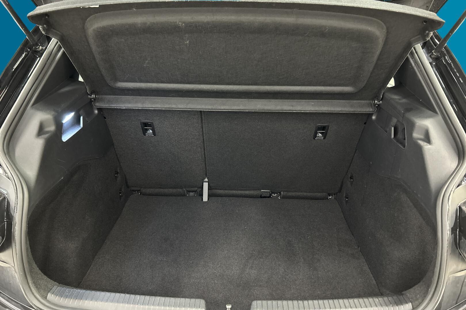 Volkswagen ID.3 iso kuva 24