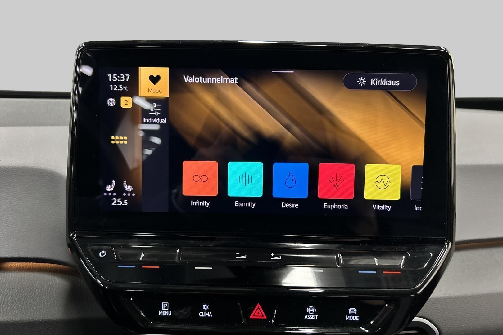 Volkswagen ID.3 iso kuva 13