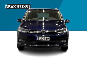 Volkswagen Touran esikatselu 2