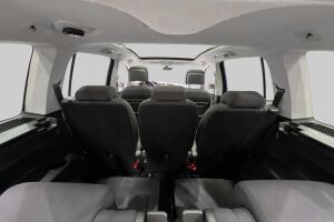 Volkswagen Touran esikatselu 32