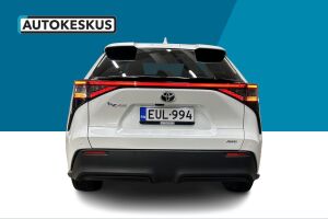Toyota bZ4X esikatselu 6