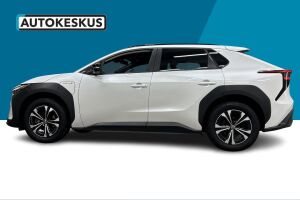 Toyota bZ4X esikatselu 8