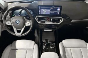 BMW X3 esikatselu 33