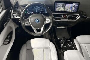 BMW X3 esikatselu 28