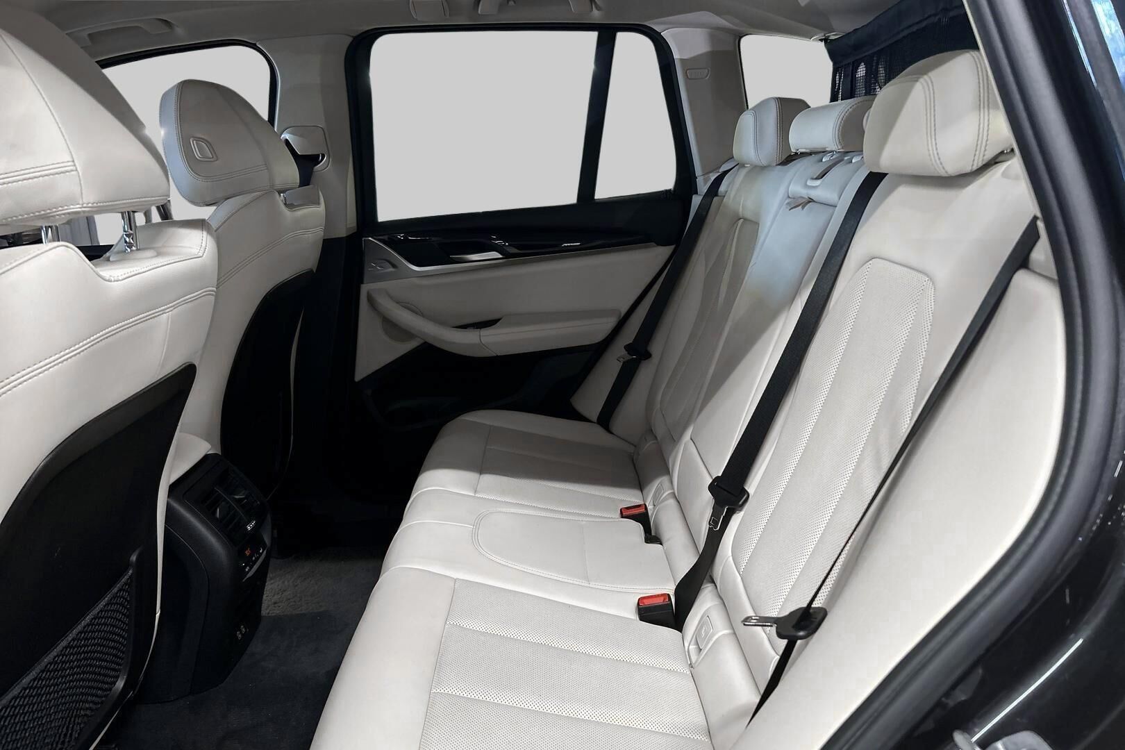 BMW X3 iso kuva 7