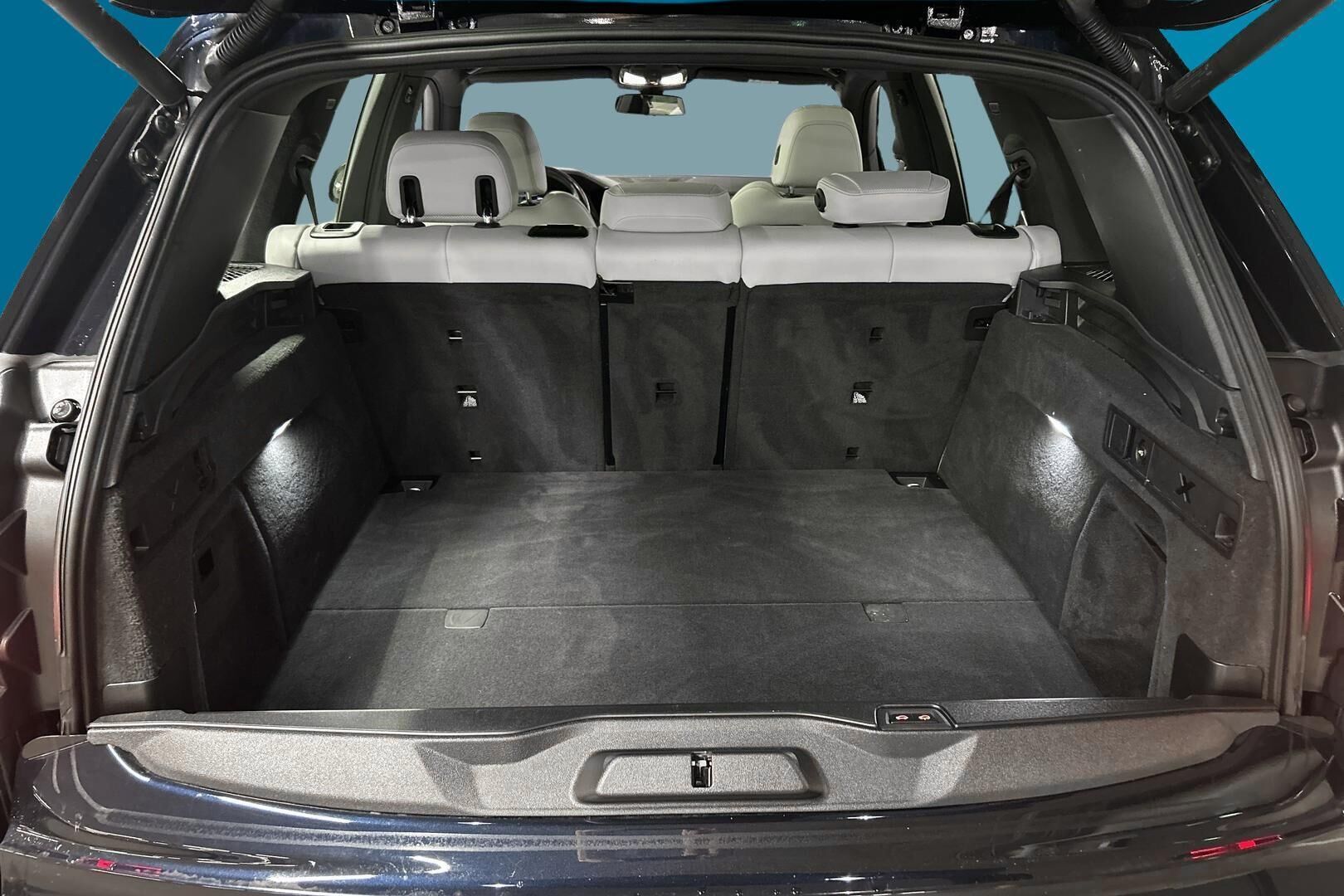 BMW X5 iso kuva 11