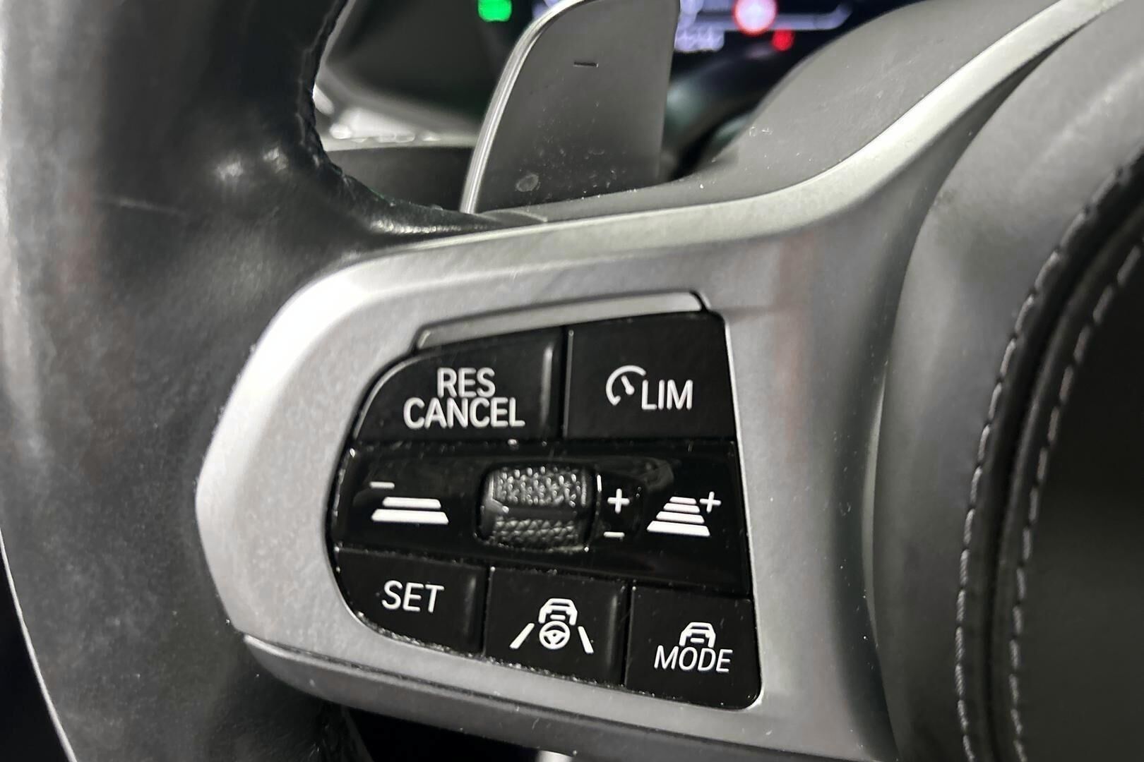 BMW X5 iso kuva 23