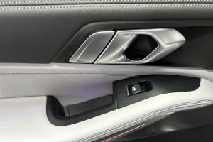BMW X5 esikatselu 28
