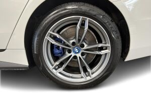 BMW i4 esikatselu 12