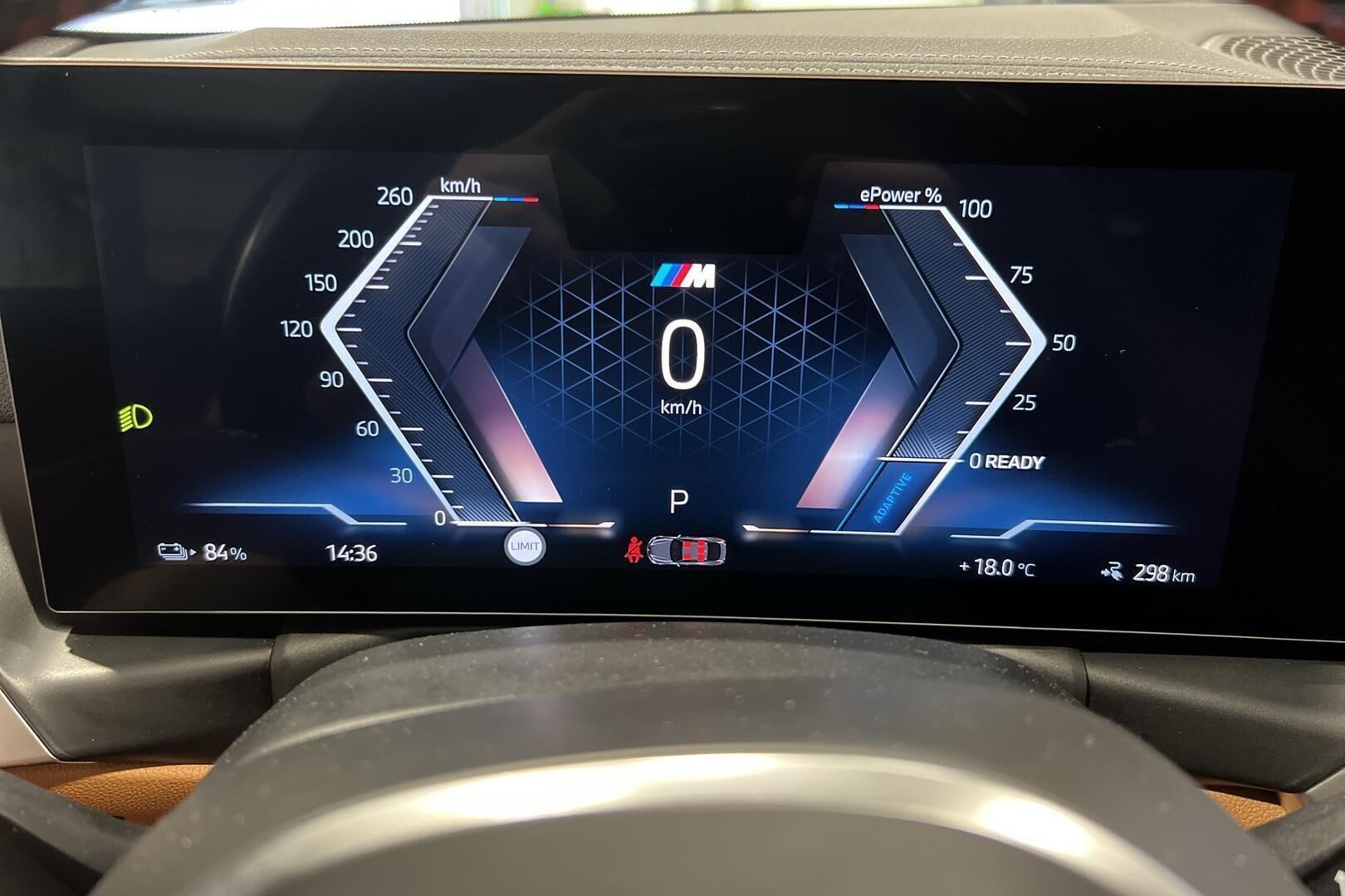 BMW i4 iso kuva 14