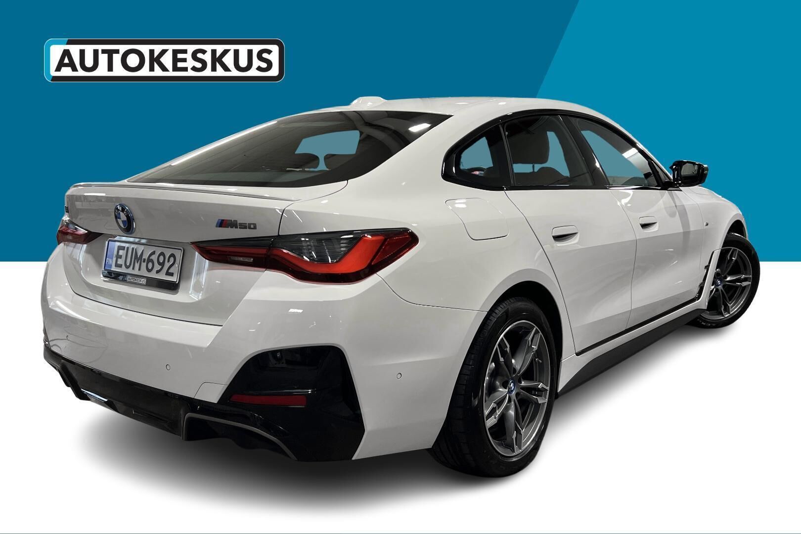 BMW i4 iso kuva 3