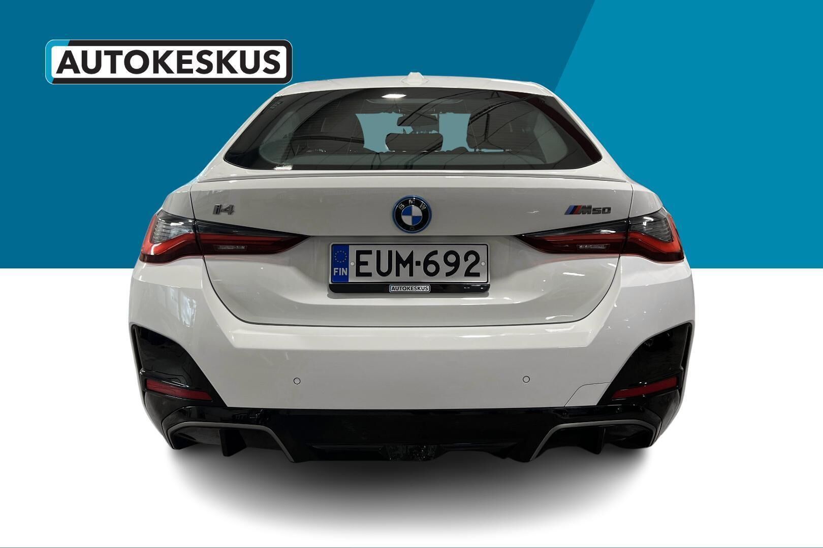 BMW i4 iso kuva 4