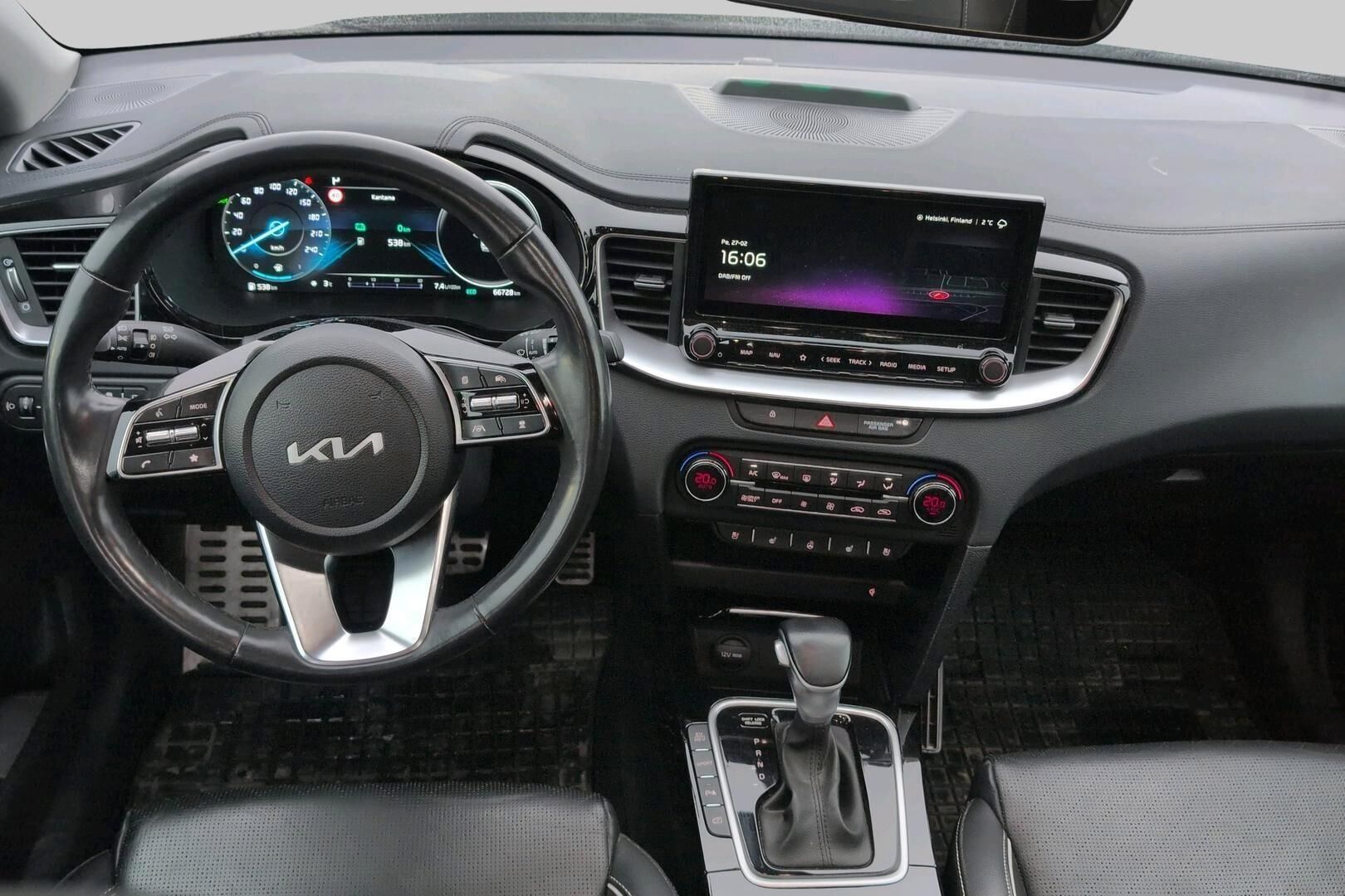 Kia Ceed iso kuva 1
