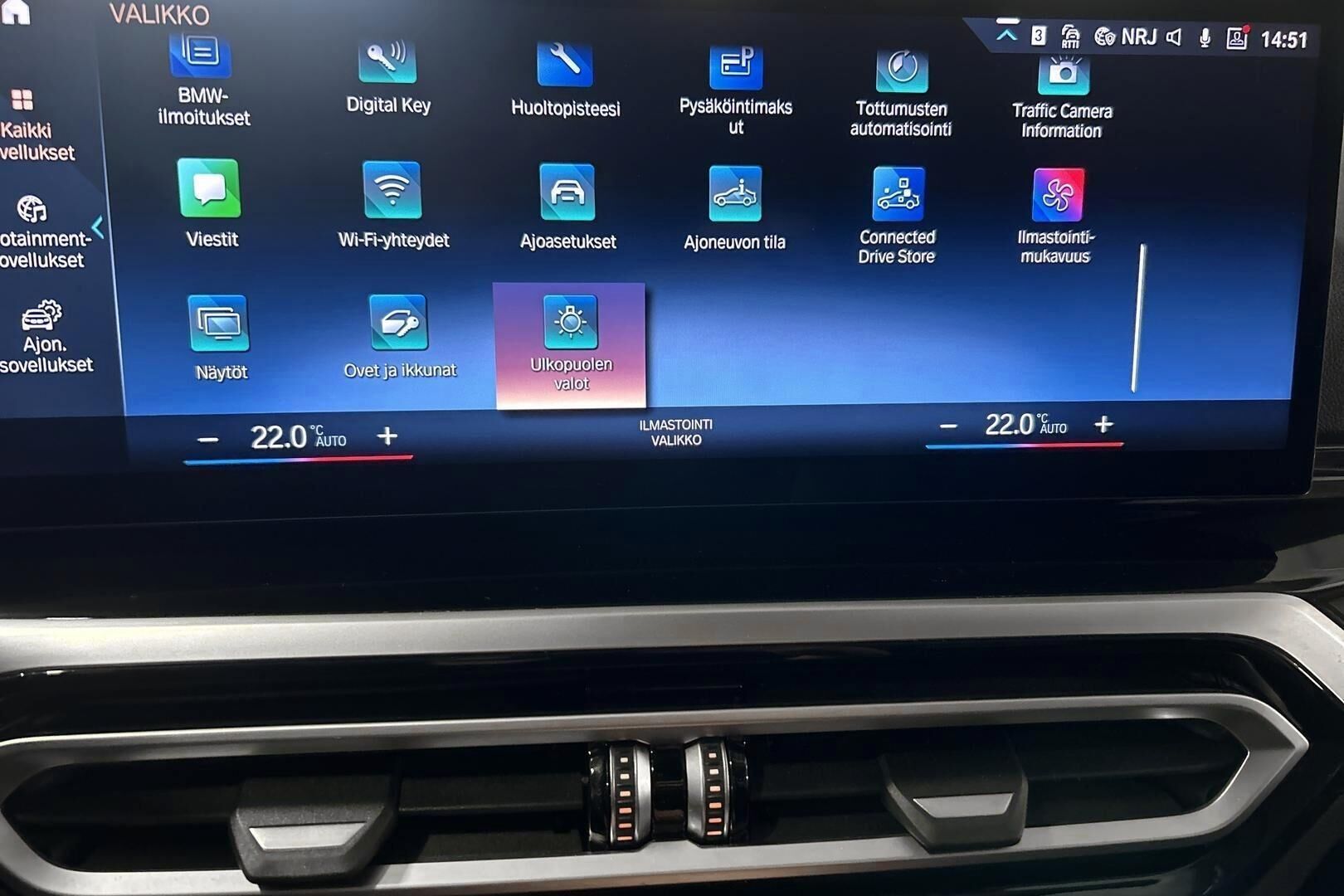 BMW 3-sarja iso kuva 15