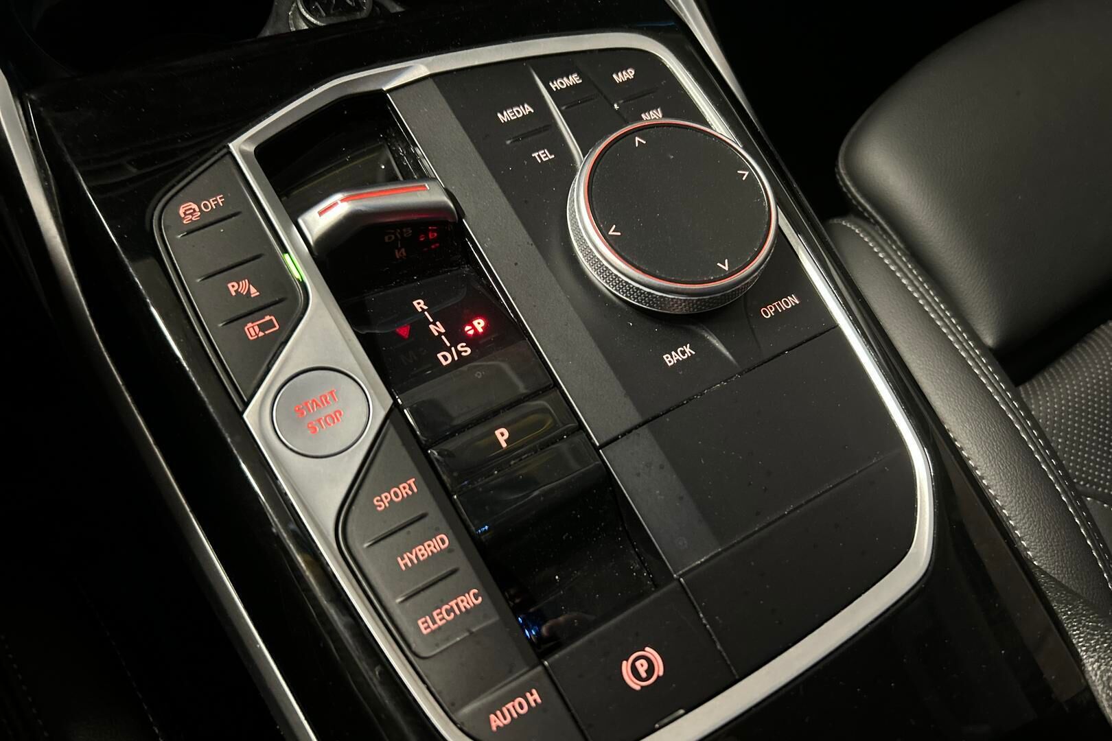 BMW 3-sarja iso kuva 18