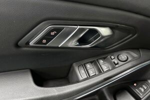 BMW 3-sarja esikatselu 31