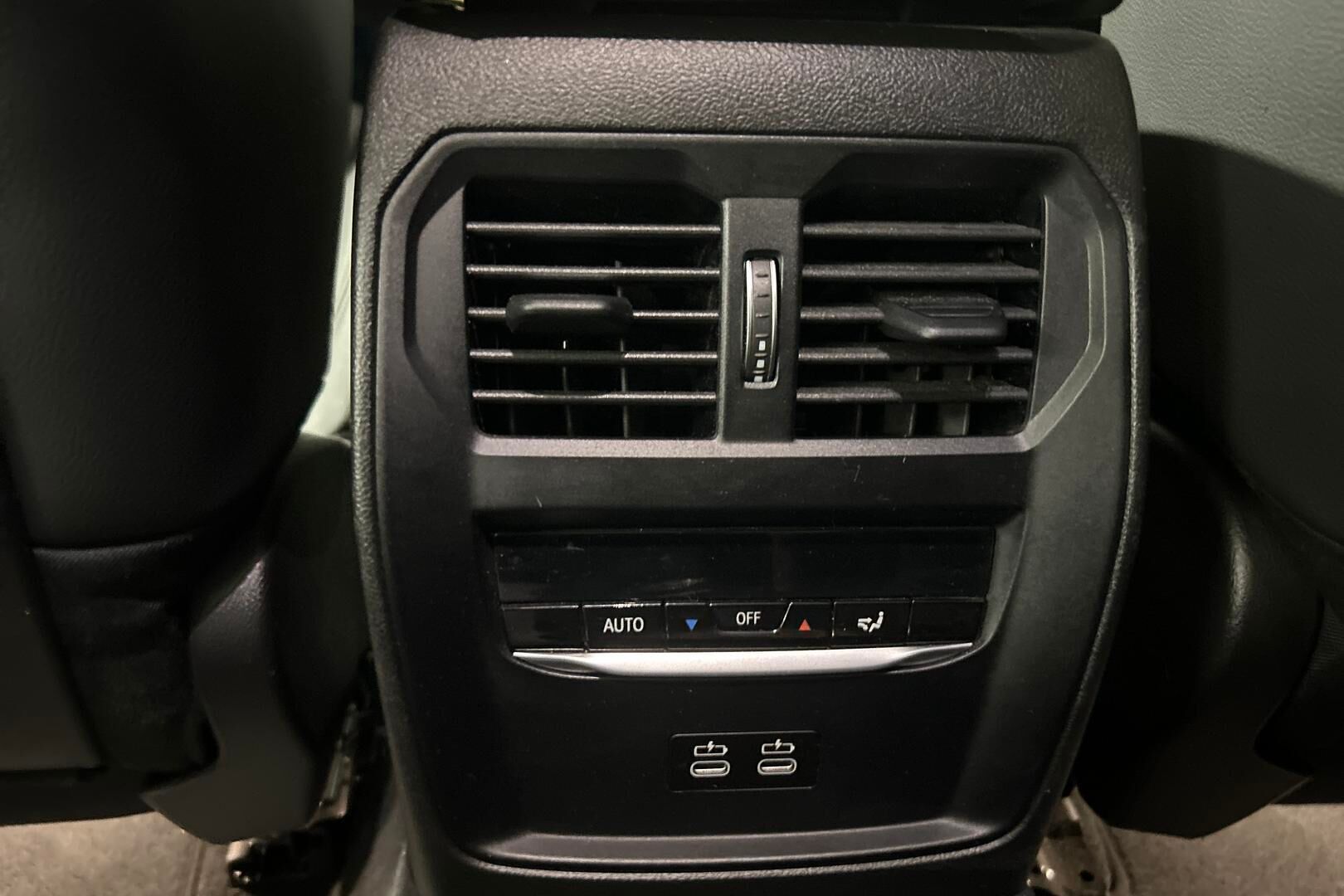 BMW 3-sarja iso kuva 24